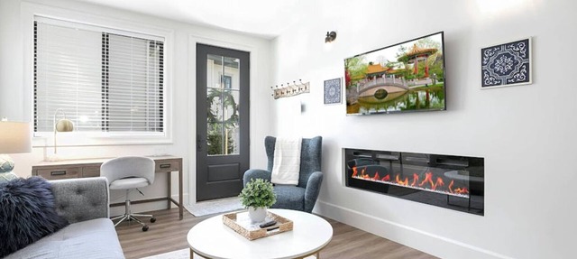 Vino Villa Luxury 2BD Lakeview Sunny Patio Quiet Privacy in Kelowna