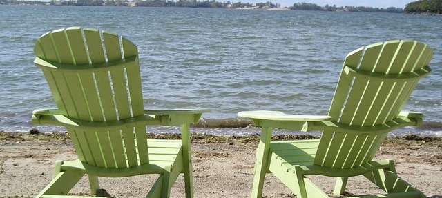 WATERFRONT, FREE PONTOON CRUISE WITH WEEKLY RENTAL in PICTON