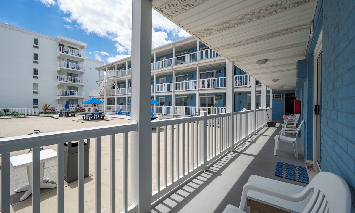 Midtown Ocean City Condo | Oceanfront condos with 3 night minimum rentals and linens included!