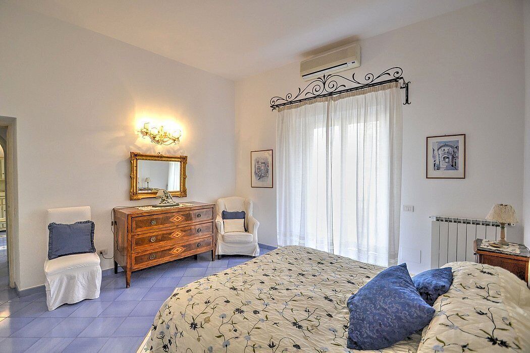 Photo of Bedroom in Positano City Centre
