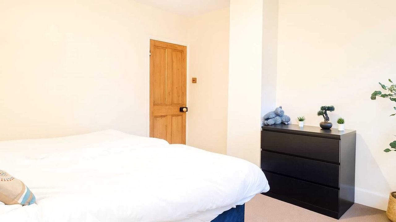 Photo of Bedroom in Reading