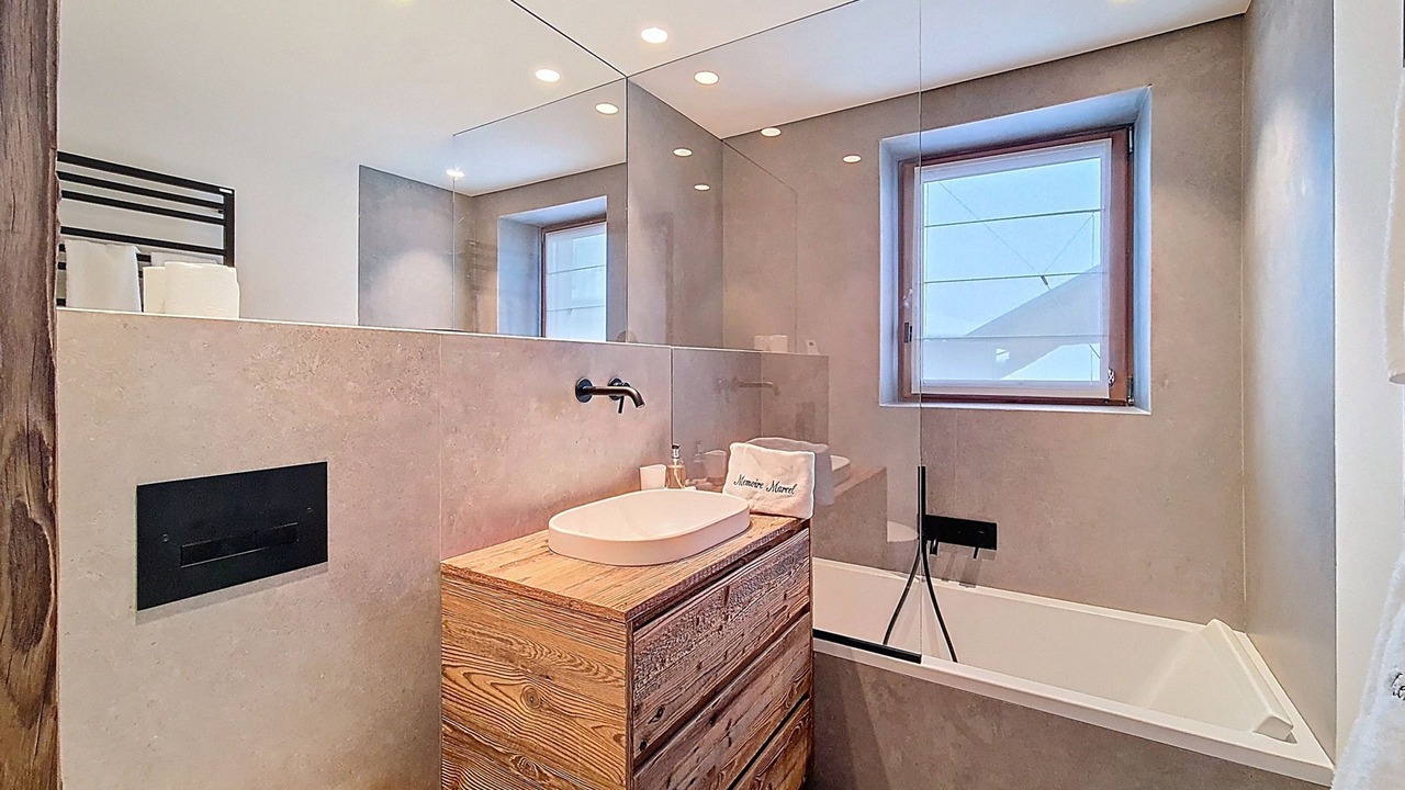 Photo of Bathroom in Saint-Marcel