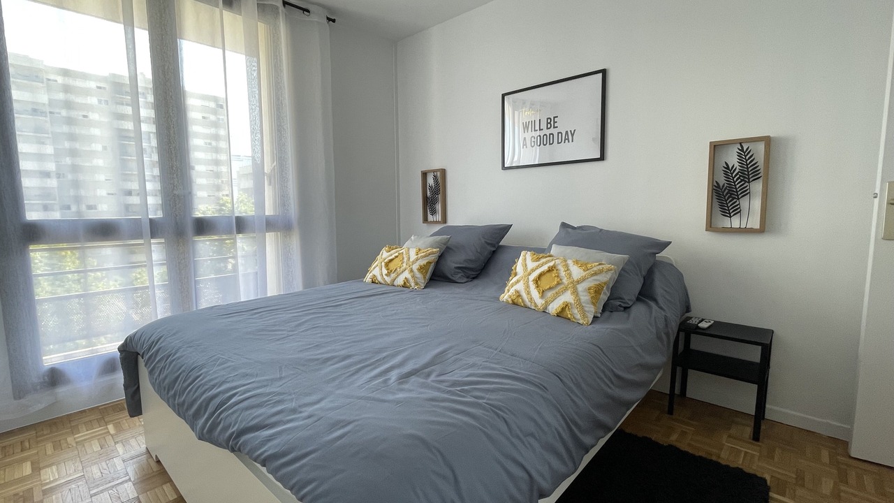 Photo of Bedroom in Levallois-Perret