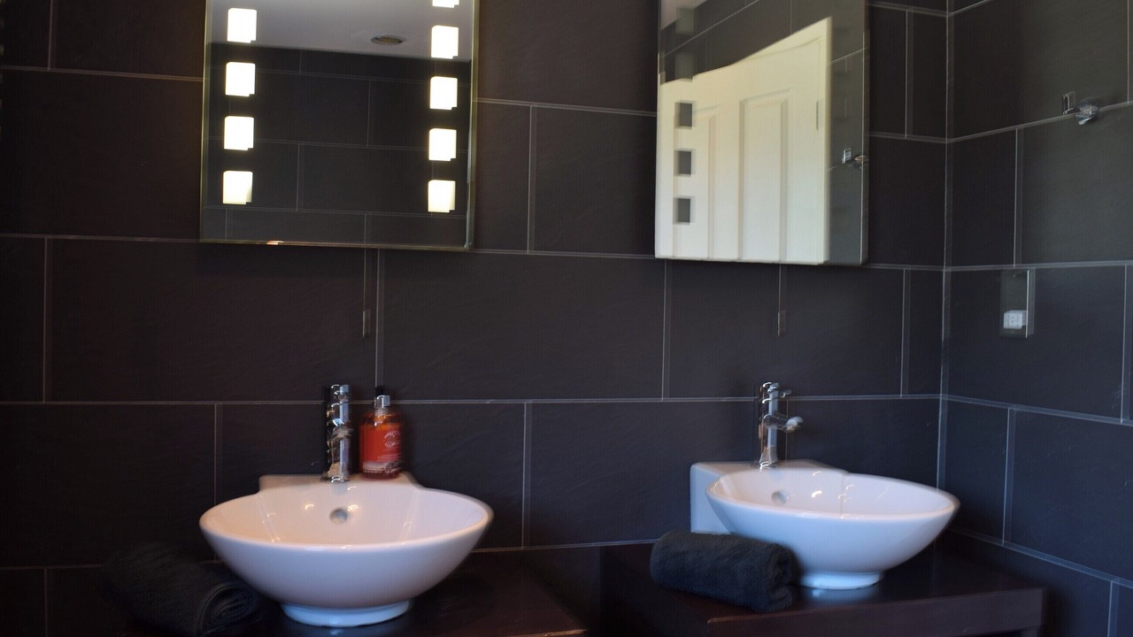Photo of Bathroom in Gorran Haven