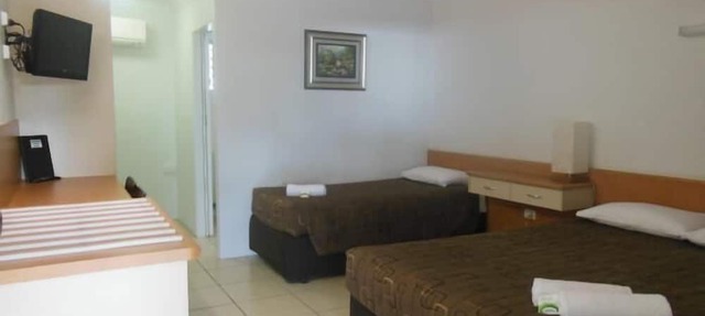 Country Road Motel in Queenton