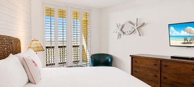 Sandpiper Condominiums 702, Panoramic Gulf Views w/direct access to Mustang Island/Port A beaches. in Port Aransas