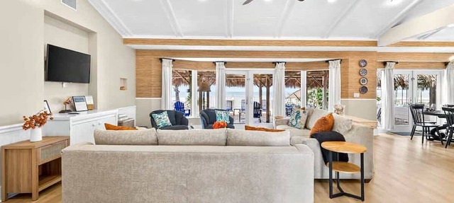 Gulf Front Dreams Beachfront Home in Clearwater in Clearwater Beach