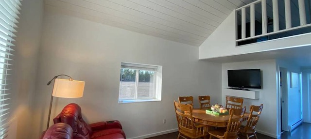 Woodhouse Cottages and Ranch in Prince George