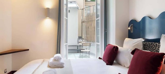 A Lavish 3-BR/3BA with Services in Saint-Germain in Paris