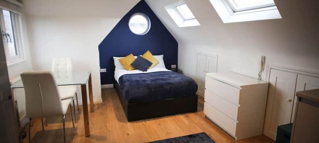 Modern Loft Studio in the Heart of Mill Road in Cambridge