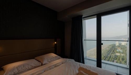 Sea & Boulevard view studio high floor - Wehost in Batumi